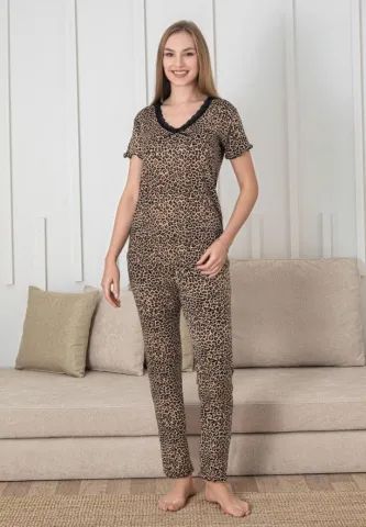 Pijama damă mânecă scurtă confortabilă – Leopard cu pantaloni lungi și dantelă