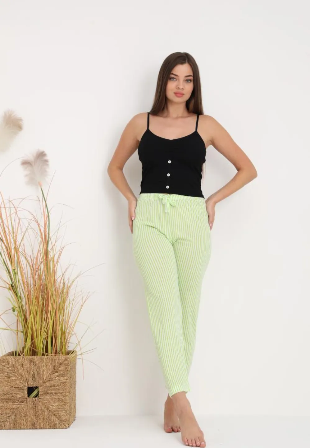 Pijamale Femei: Pantaloni Lungii cu Dungi Verzi – Ideal pentru Somn Odihnitor - 3