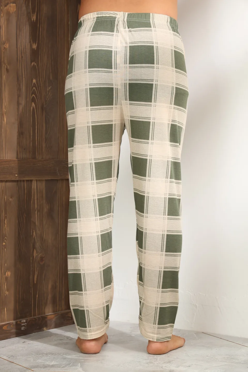 Pantaloni de pijama bărbați – model bej cu pătrățele verzi, stil și confort-M - 2
