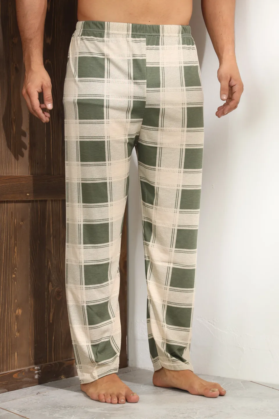 Pantaloni de pijama bărbați – model bej cu pătrățele verzi, stil și confort-M - 3