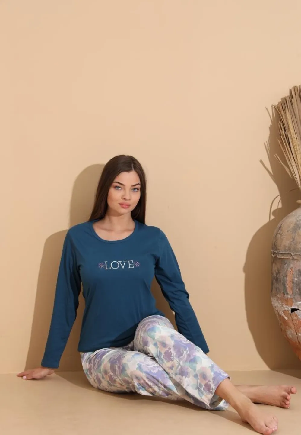 Pijama damă cu bluză „Love” și pantaloni cu imprimeu floral, bleumarin - 3