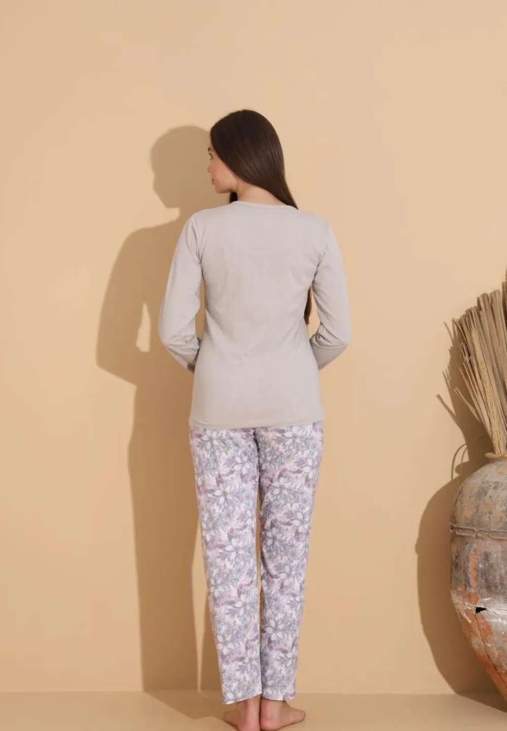 Pijama damă cu bluză „Yachting Club” gri și pantaloni lungi floral - 2