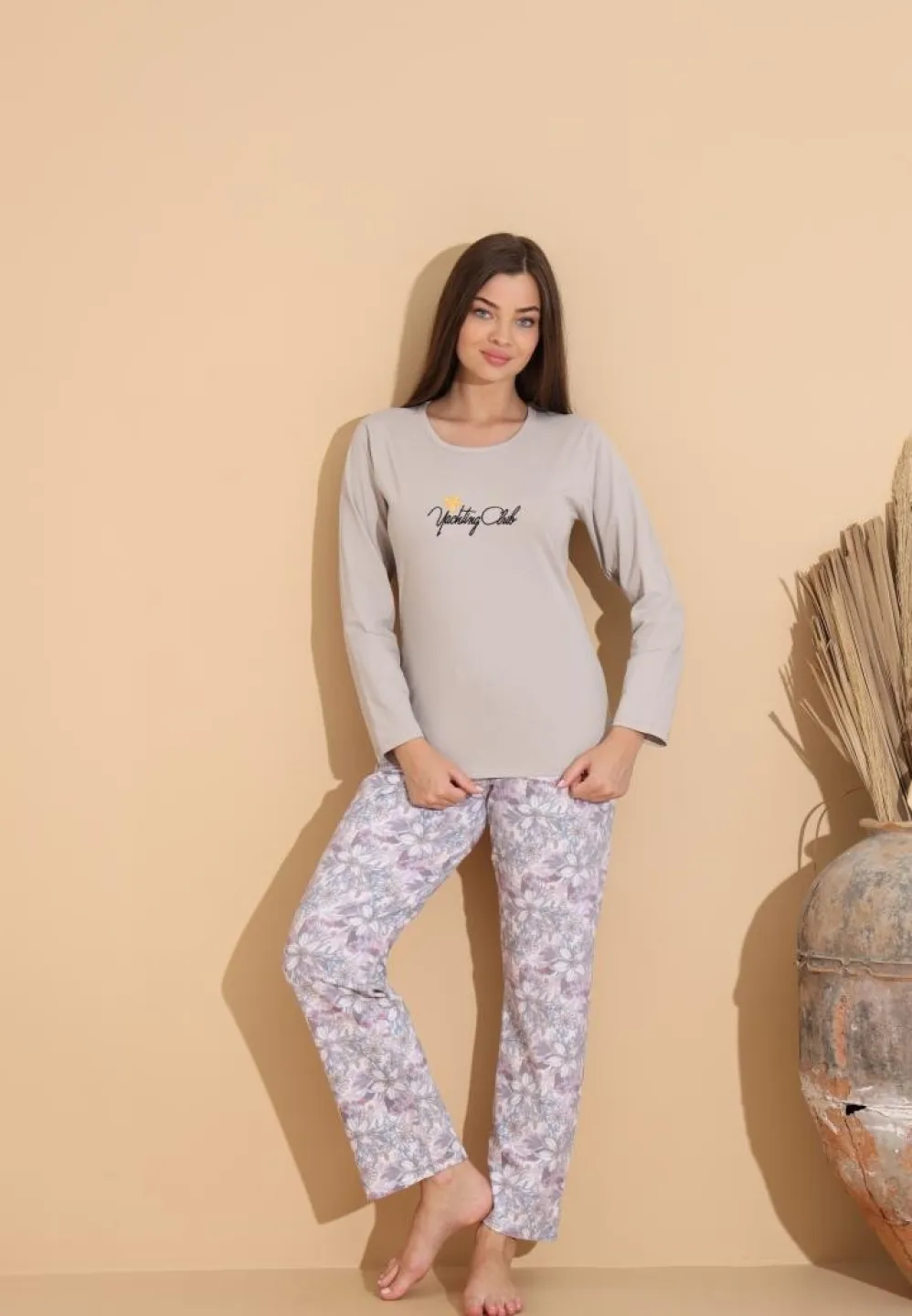 Pijama damă cu bluză „Yachting Club” gri și pantaloni lungi floral - 1