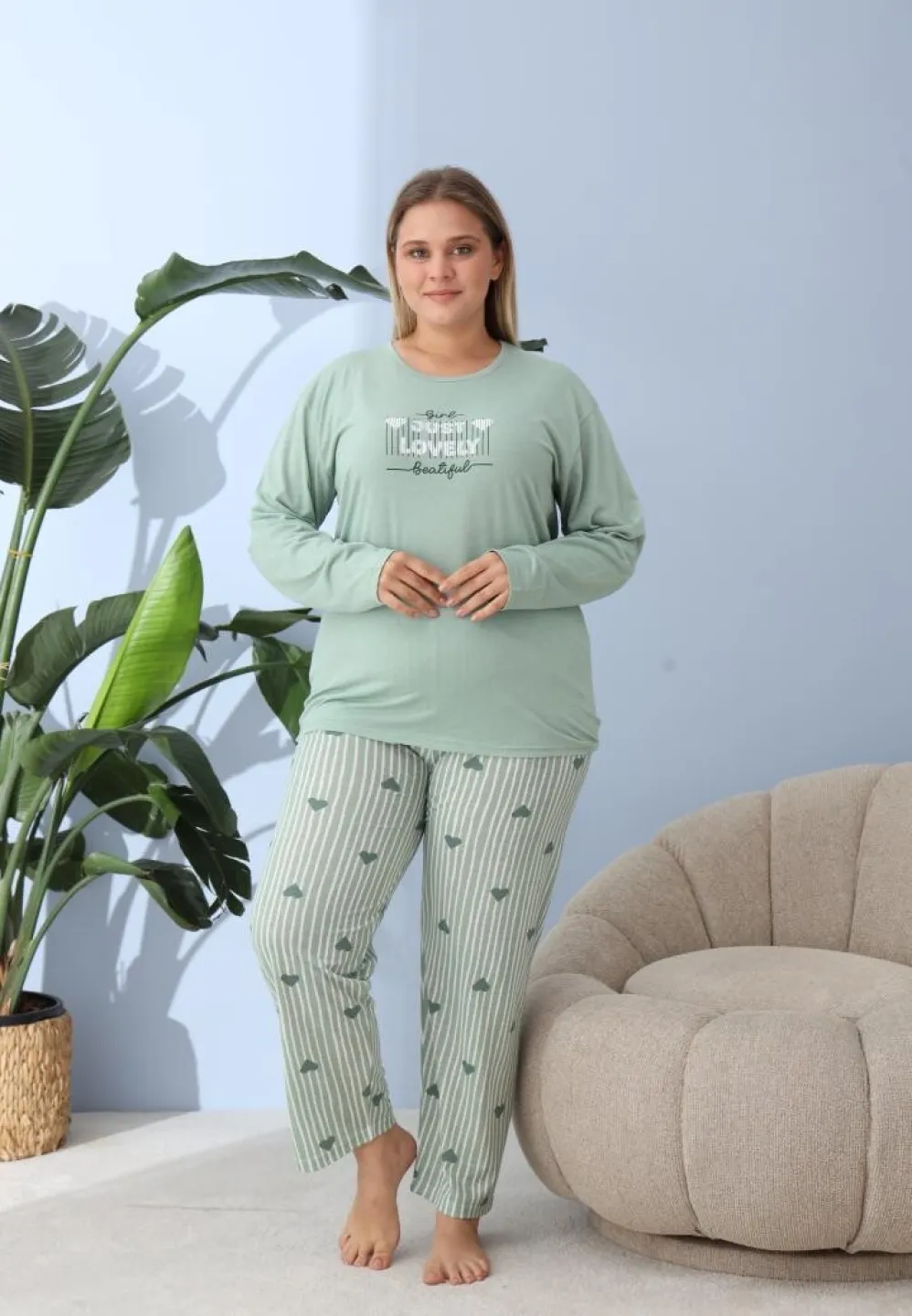 Pijama damă Big Size cu „JUST LOVELY”, pantaloni și mânecă lungă, verde - 3
