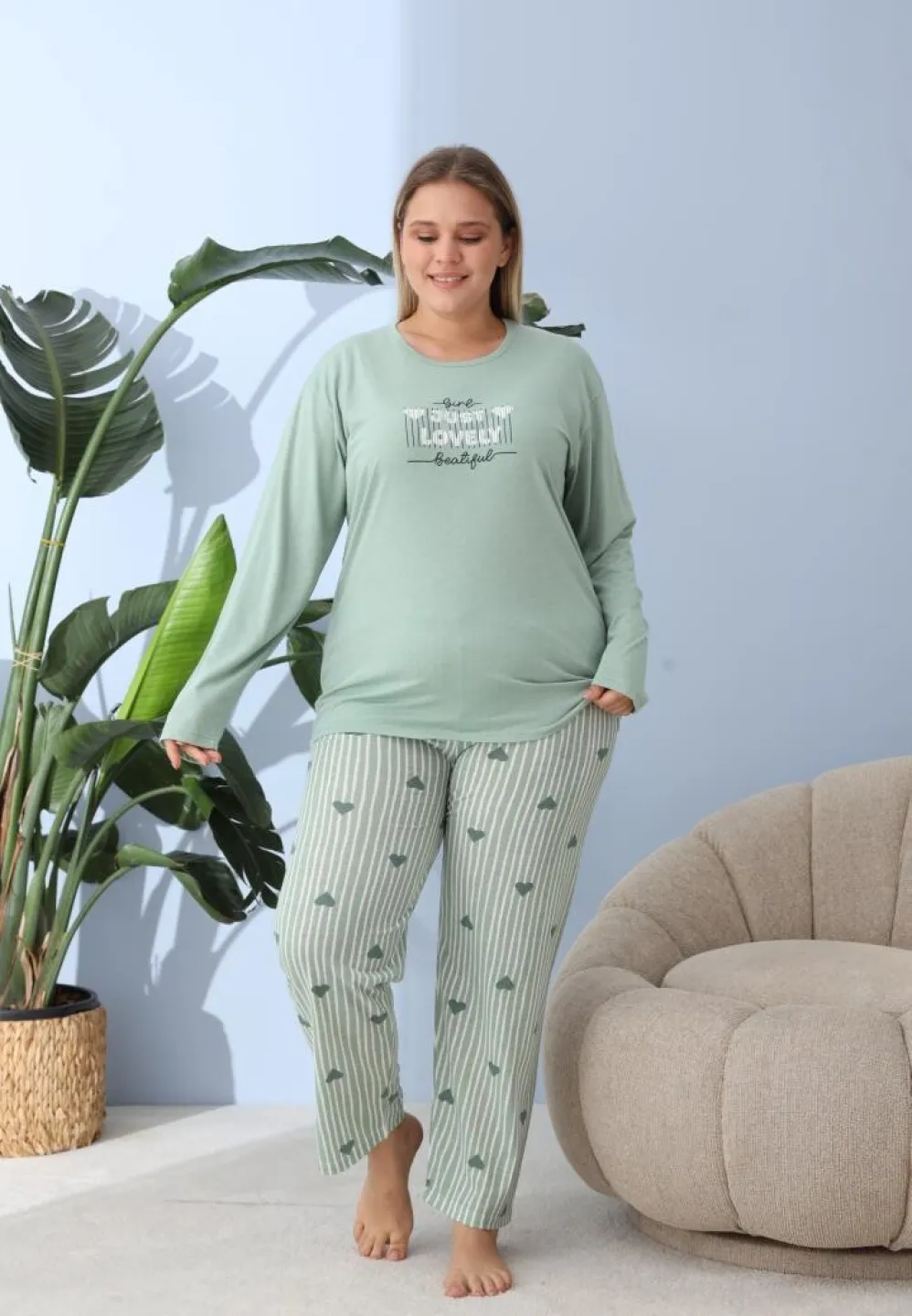 Pijama damă Big Size cu „JUST LOVELY”, pantaloni și mânecă lungă, verde - 4