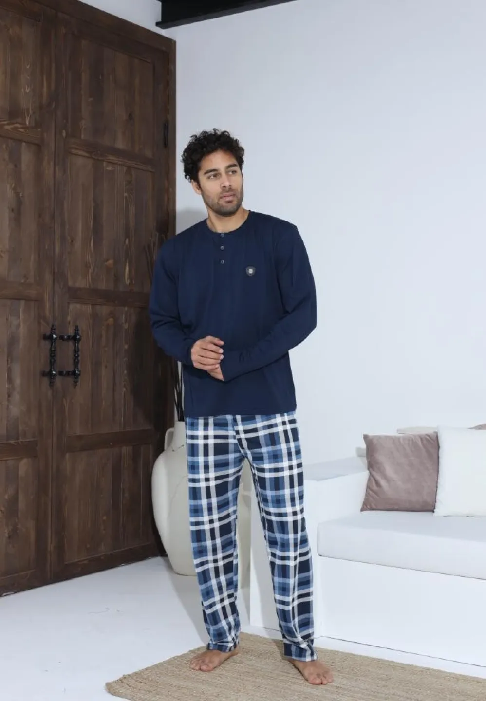 Pijama bărbați Bleumarin, cu pantaloni lungi și mânecă lungă, cu nasturi - 1
