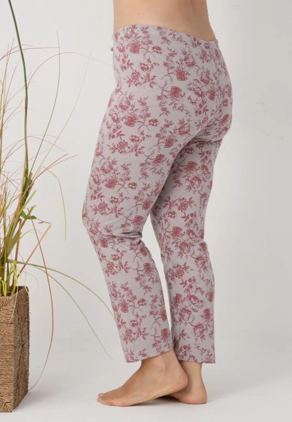 Pantaloni de pijama damă Big Size, model gri cu flori vișinii - 5