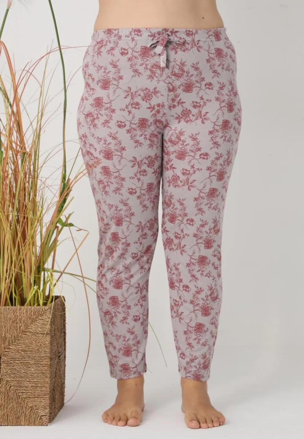 Pantaloni de pijama damă Big Size, model gri cu flori vișinii - 6