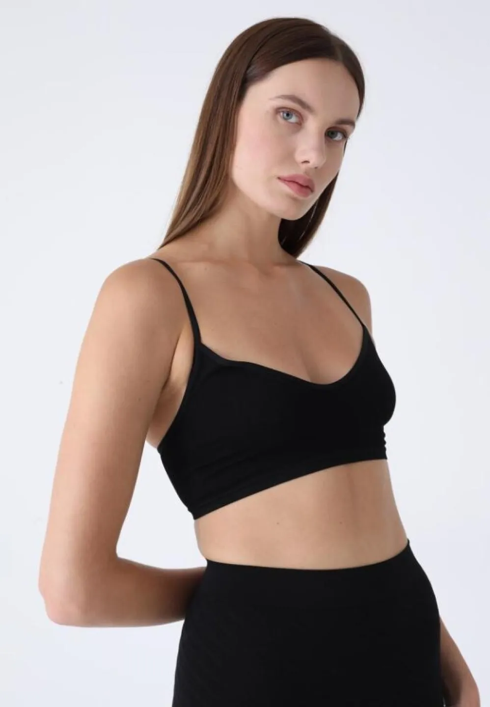 Bustieră negru pentru damă, bretele subțiri, fără push-up - 3