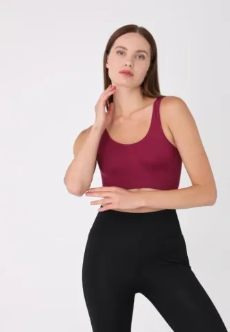 Bustieră bordo damă, bretele late, fără push-up