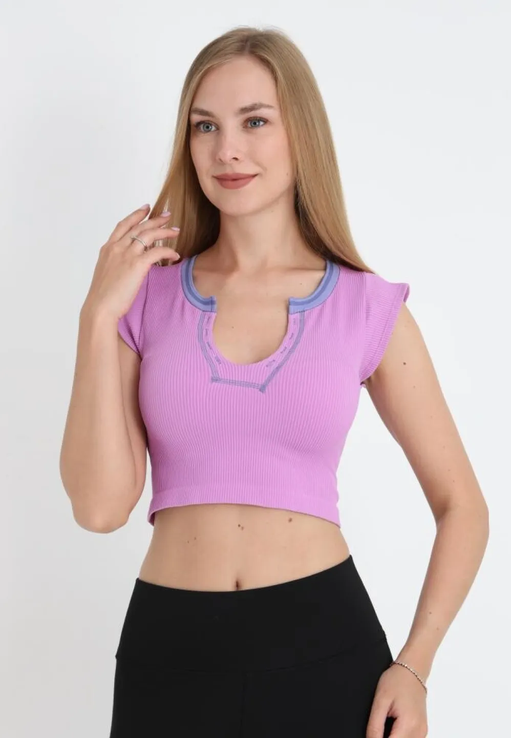 Tricou damă crop mov cu mânecă scurtă - 1