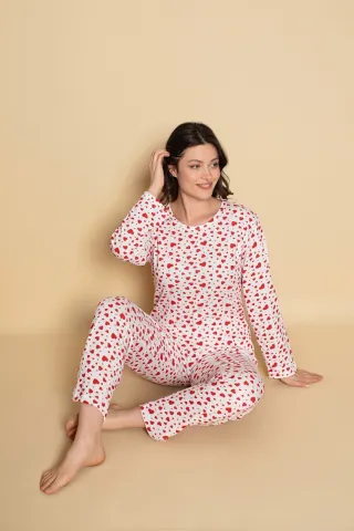 Pijama damă Cu Inimioare – Set Relaxant cu Mânecă Lungă și Pantaloni Lungi