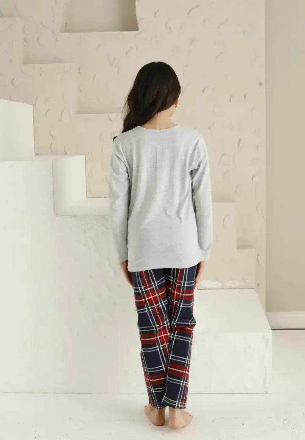 Pijama fete gri, bluză cu mânecă lungă și pantaloni lungi, imprimeu We Are Family - 2