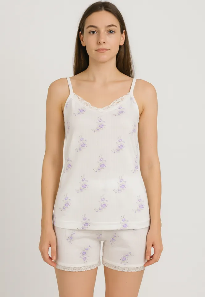 Pijama damă: maiou cu bretele subțiri și short cu imprimeu flori mov