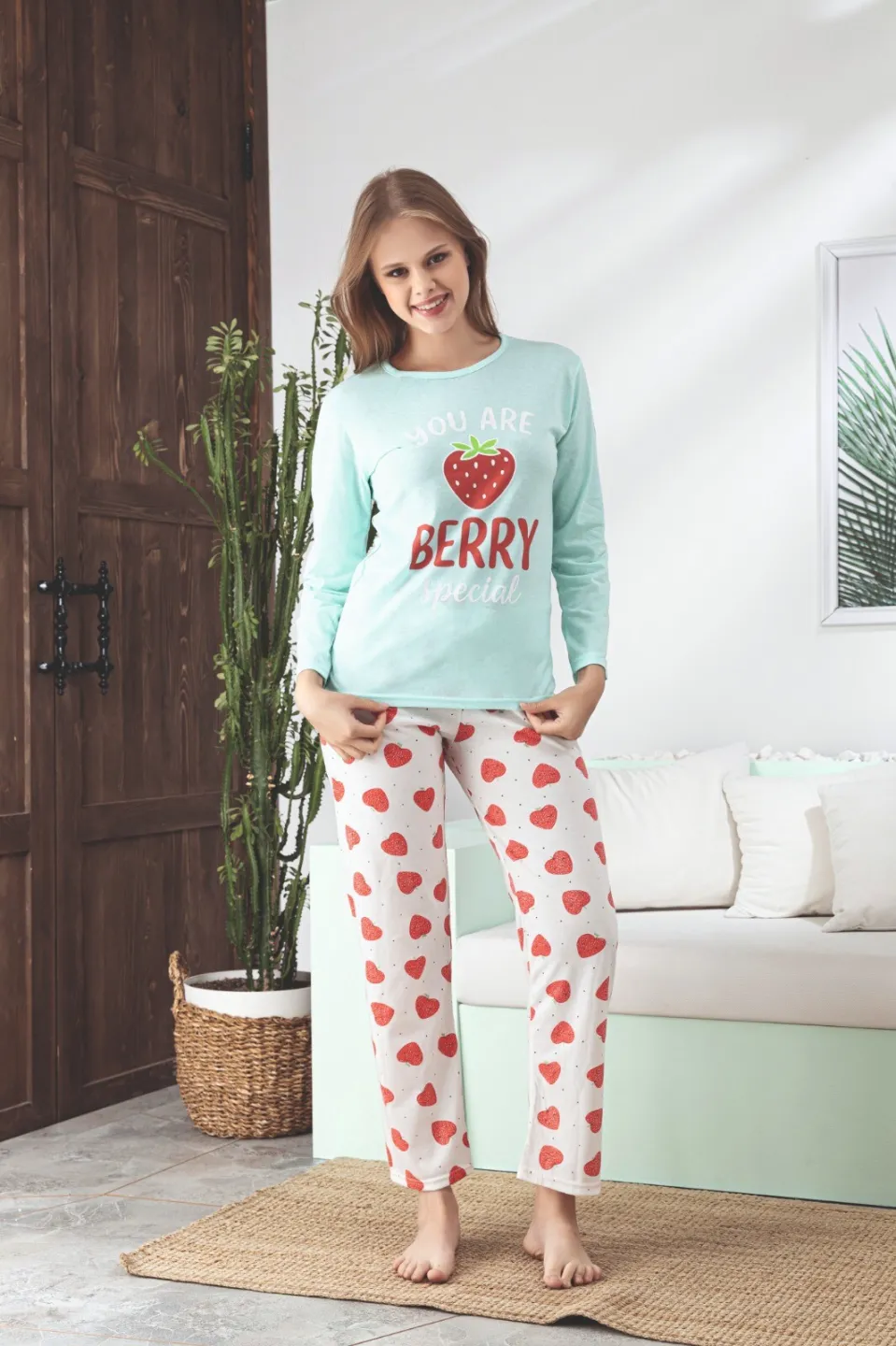 Pijama dama maneca lunga pantalon lungi verde,You Are Berry,Material moale - 1