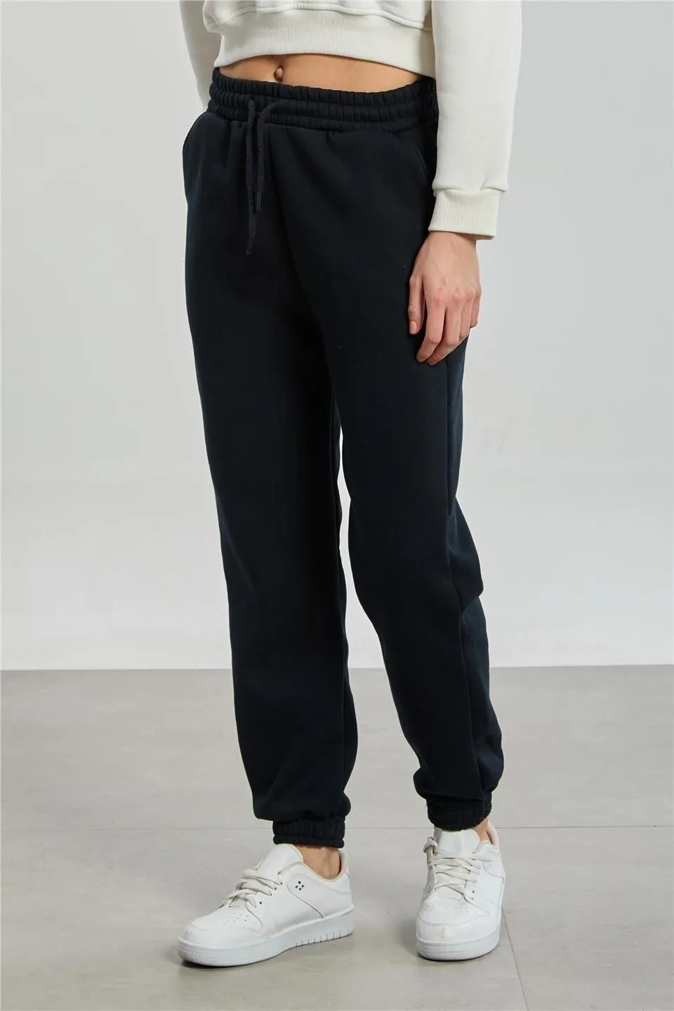 Pantalon de trening damă negru, cu buzunare - 3